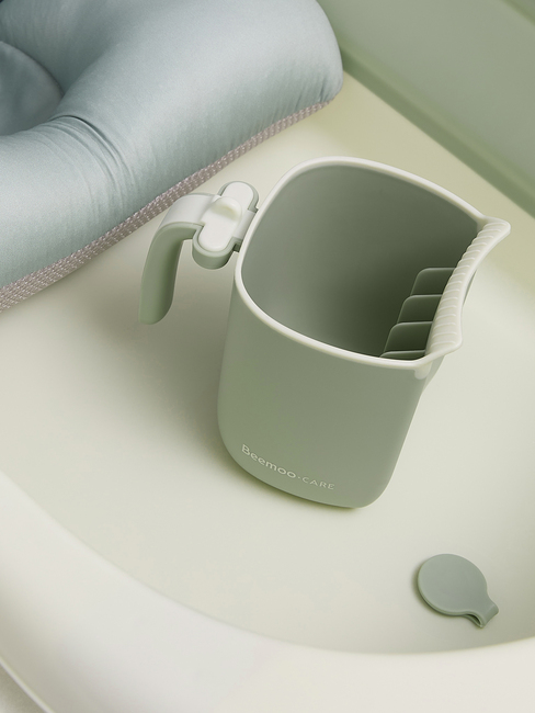 Beemoo CARE Assist Badewanne inkl. Badestütze & Duschkanne, Soft Green BM-BH326BH212BH760-GREEN-4122_3c.jpg